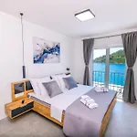 House Paval Holiday home