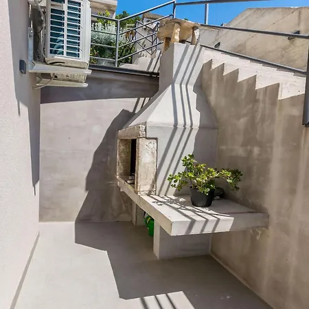 House Paval