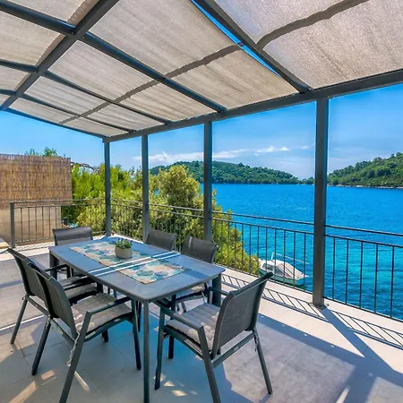 House Paval Brnistrova